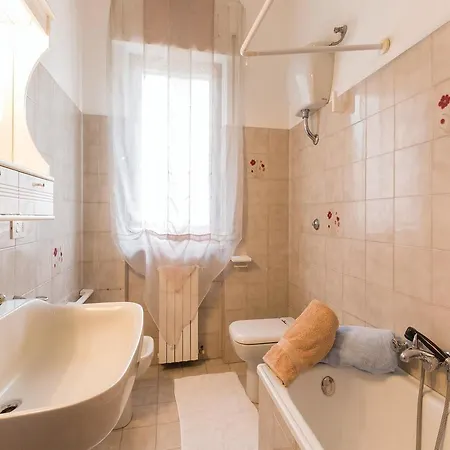 Lägenhet Two-bedroom In -pe-